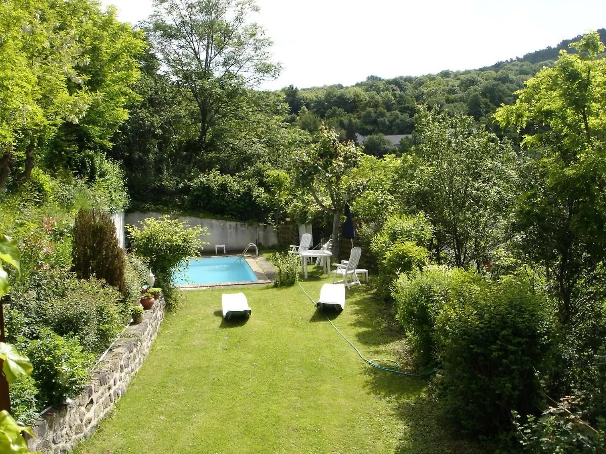 L Oustalou Maison D Hotes De Charme En Auvergne Piscine Privee Chauffee Saint-Nectaire France
